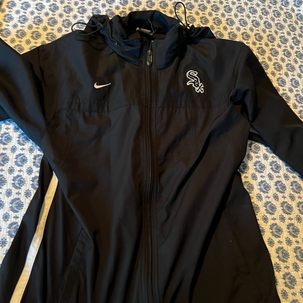 Nike mens windbreaker